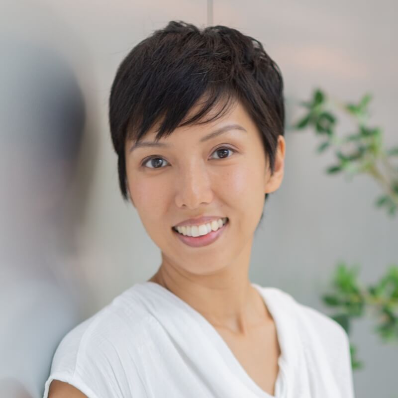 Elaine Ho